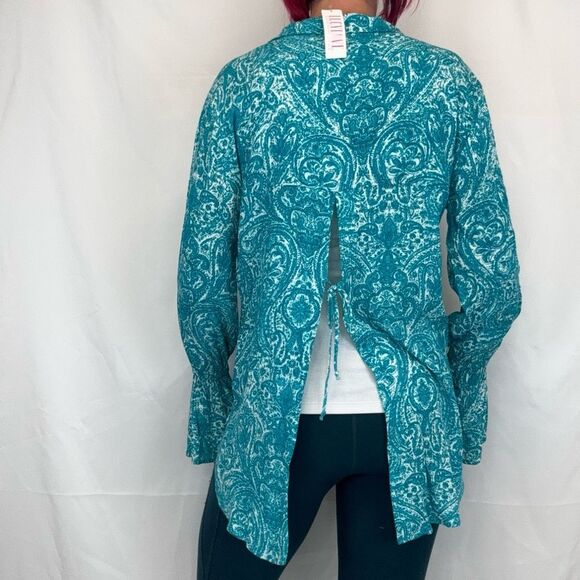 Women's Lucy Love Lace Up Casanova Blouse Tunic Teal Paisley L NWT - Picture 2 of 15